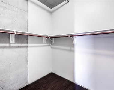 353 Bonneville Avenue - Photo Thumbnail 23