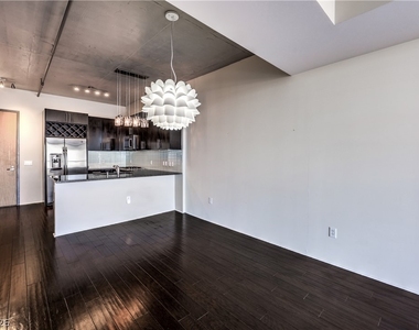 353 Bonneville Avenue - Photo Thumbnail 13