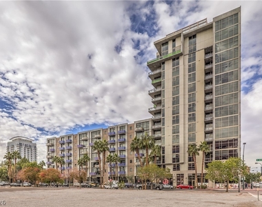 353 Bonneville Avenue - Photo Thumbnail 2