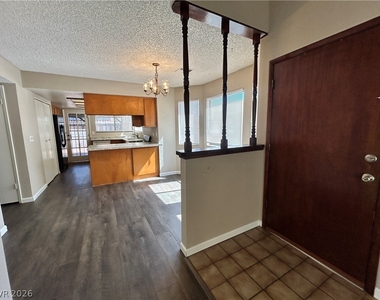8232 Abercrombe Way - Photo Thumbnail 4
