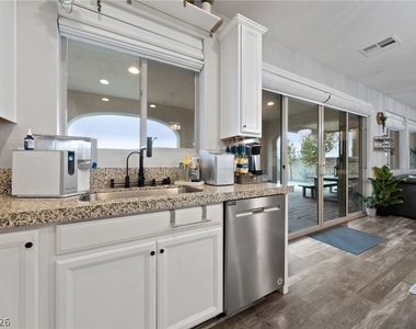 428 Vigo Port Street - Photo Thumbnail 13