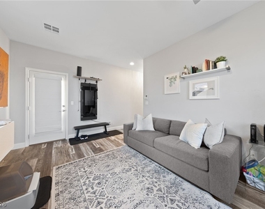 428 Vigo Port Street - Photo Thumbnail 29