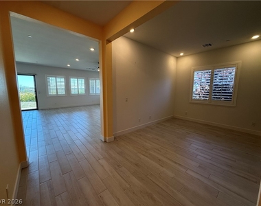 324 Forsyth Park Street - Photo Thumbnail 5