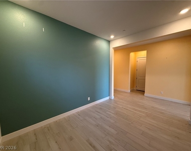 324 Forsyth Park Street - Photo Thumbnail 7