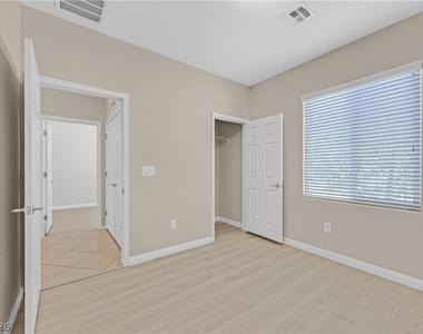 2407 Jada Drive - Photo Thumbnail 11