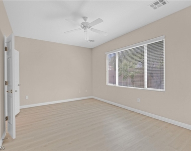 2407 Jada Drive - Photo Thumbnail 18