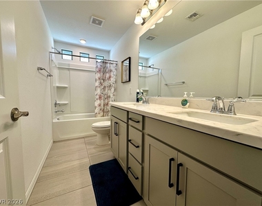 640 Stone Hammer Avenue - Photo Thumbnail 13