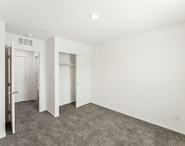 7352 Joanna Brook Street - Photo Thumbnail 21