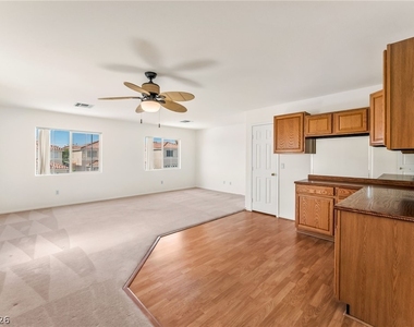 9522 Arrowhead Falls Court - Photo Thumbnail 32