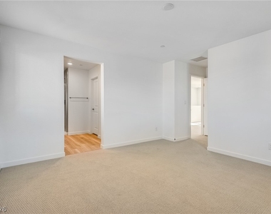 10733 Rhinehill Avenue - Photo Thumbnail 7