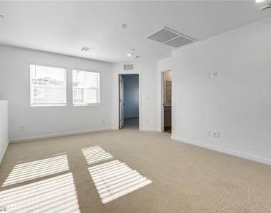 10733 Rhinehill Avenue - Photo Thumbnail 6