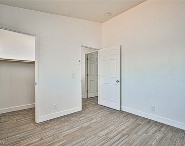 9285 Casa Christina Lane - Photo Thumbnail 12