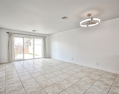 9285 Casa Christina Lane - Photo Thumbnail 4