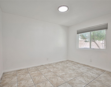 9285 Casa Christina Lane - Photo Thumbnail 8