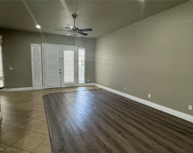 1625 Hidden Spring Drive - Photo Thumbnail 7
