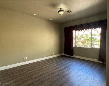 1625 Hidden Spring Drive - Photo Thumbnail 10