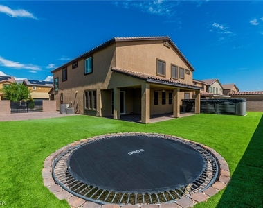 4165 Vibrant Star Avenue - Photo Thumbnail 36