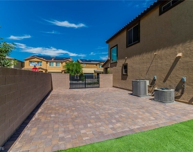 4165 Vibrant Star Avenue - Photo Thumbnail 38