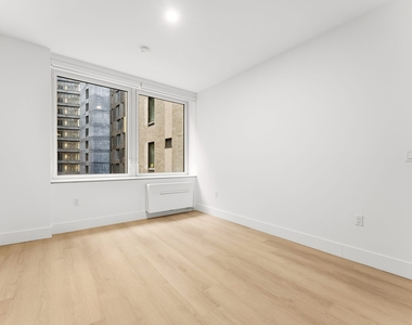 55 Broad Street - Photo Thumbnail 1