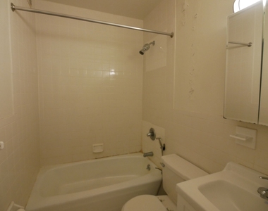 317 East 91st Street - Photo Thumbnail 2