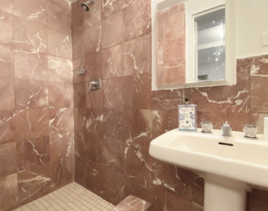East 44th Street - Photo Thumbnail 12