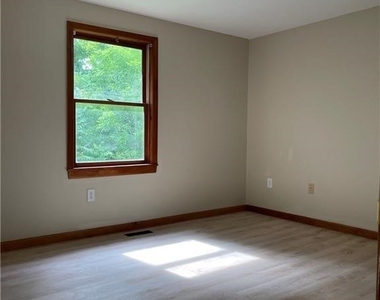 134 Sunhill - Photo Thumbnail 6