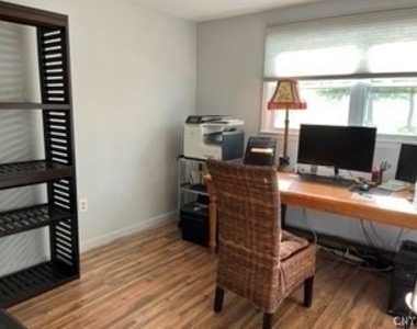 2567 Lake Moraine Road - Photo Thumbnail 5