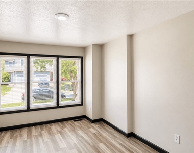 35 Weld Street - Photo Thumbnail 1