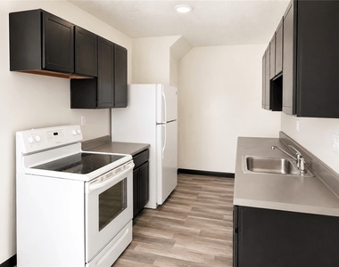 35 Weld Street - Photo Thumbnail 9