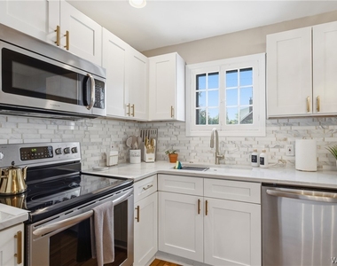 528 Ward Road - Photo Thumbnail 9