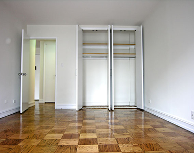 East 71st Street - Photo Thumbnail 2