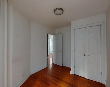 York Avenue - Photo Thumbnail 6