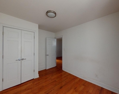 York Avenue - Photo Thumbnail 5