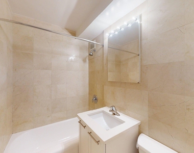 East 79th Street - Photo Thumbnail 3