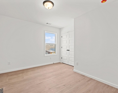 99 Carroll Circle - Photo Thumbnail 16