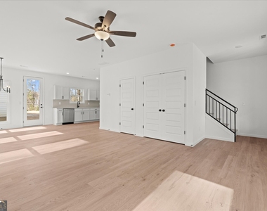99 Carroll Circle - Photo Thumbnail 3