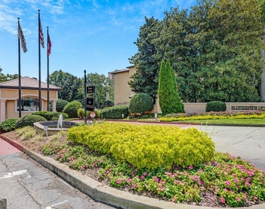 3777 Peachtree Road Ne - Photo Thumbnail 18