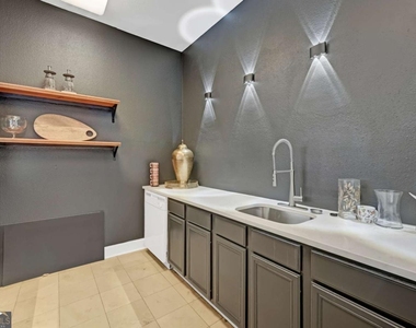 3777 Peachtree Road Ne - Photo Thumbnail 36