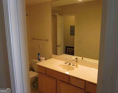 3777 Peachtree Road Ne - Photo Thumbnail 11