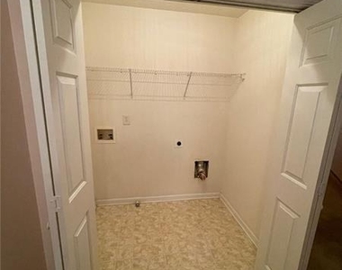 1028 Montague Place Court - Photo Thumbnail 24