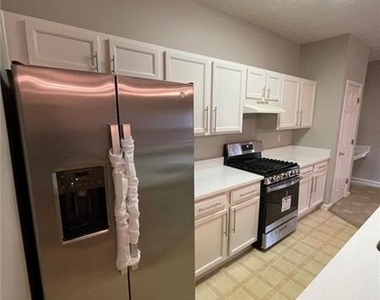 1028 Montague Place Court - Photo Thumbnail 8