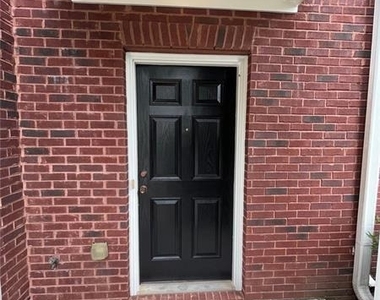 1028 Montague Place Court - Photo Thumbnail 2