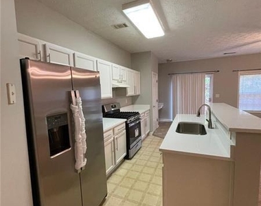 1028 Montague Place Court - Photo Thumbnail 9