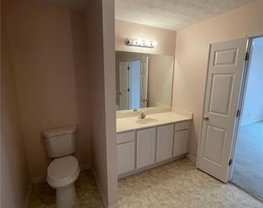 1028 Montague Place Court - Photo Thumbnail 18