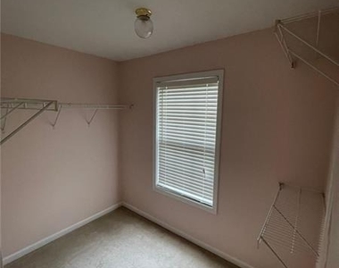 1028 Montague Place Court - Photo Thumbnail 15