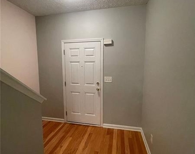 1028 Montague Place Court - Photo Thumbnail 3