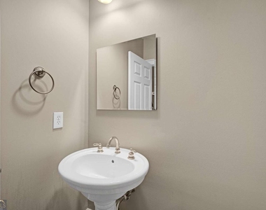 1566 Greyson Ridge - Photo Thumbnail 19