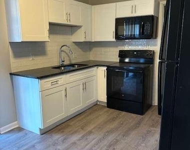 265 Peyton Place Sw - Photo Thumbnail 1