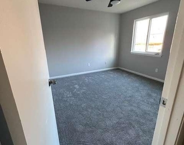 265 Peyton Place Sw - Photo Thumbnail 4