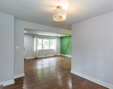 2752 Arrowood Drive - Photo Thumbnail 12